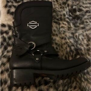 barely worn black harley davidson motorcycle calf boots